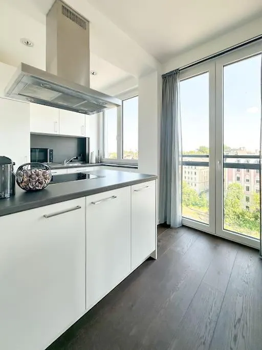 Cityloft - Augsburger Innenstadt-Bismarckviertel - Kostenloser Tiefgaragenstellplatz